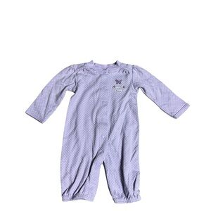 🟣CARTER’S: Girls newborn purple w/white polka dot footsie, butterfly theme🟣